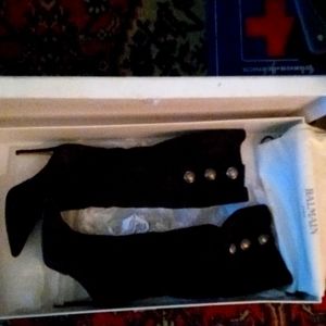 Suede Heel Black Boot Size 37eu